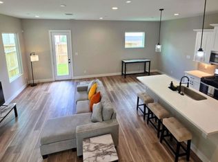 8326 Curry Rd #ID1228882P, Houston, TX 77093