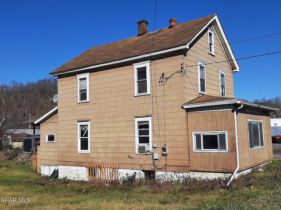 2nd image of 116 Main St