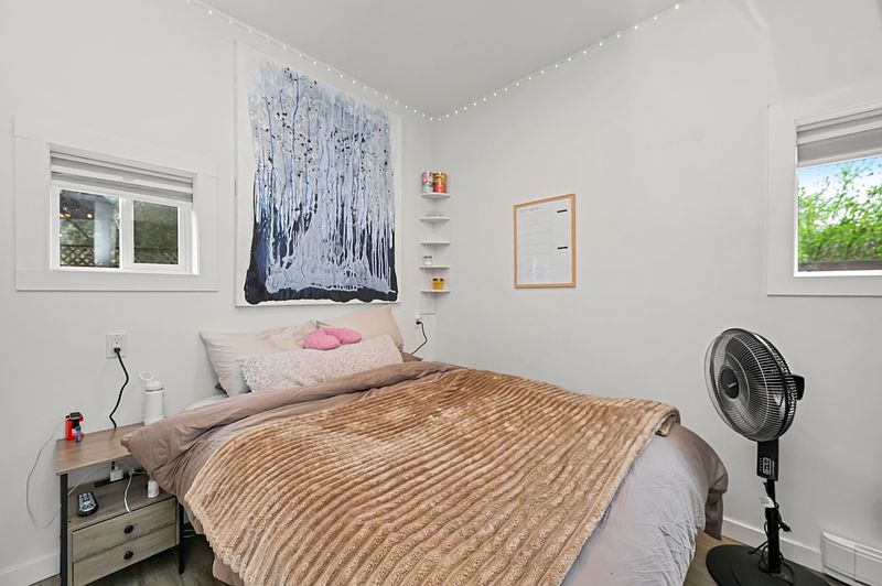 Saanich House for rent - 1 Bedroom — photo 5