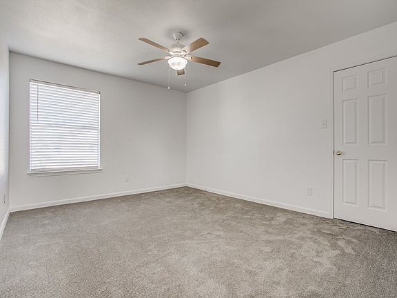 5th image of 503 Diana Dr