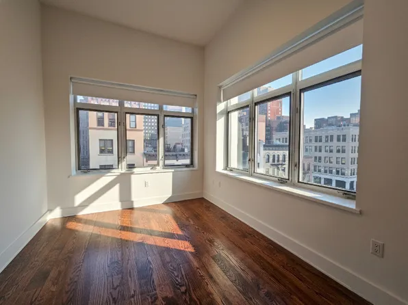 68 Livingston Street image 1 of 12