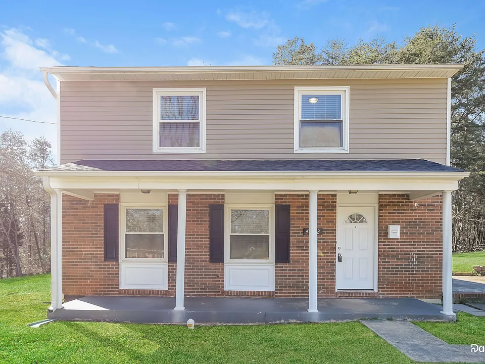 4222 Oak Ridge Dr
