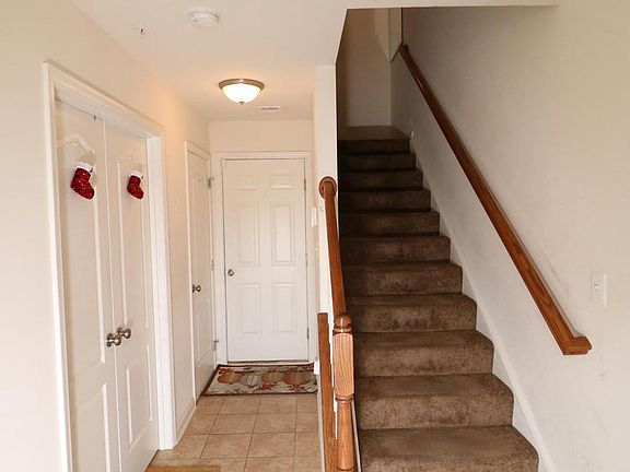 2nd image of 9545 Weshurst Ln