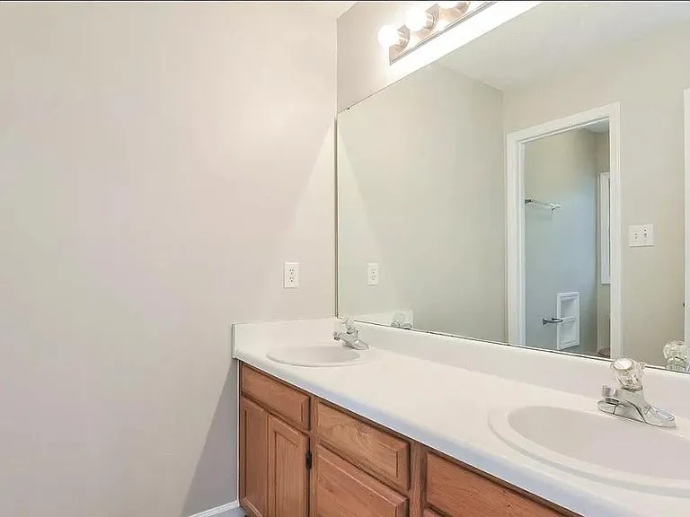 207 Mint Hill Dr — Photo 16