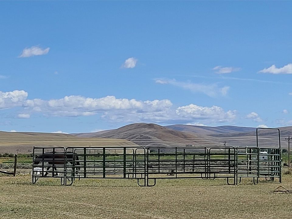 1st image of Peaks View Dr