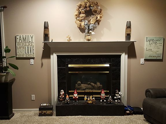 4th image of 2427 Whitney Ave
