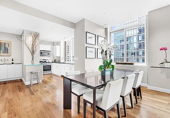 2nd image of 212 E 57th St APT 23A
