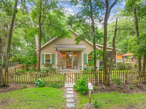 1703 Lafayette St, Beaufort, SC 29902
