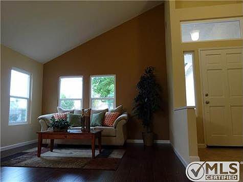 3rd image of 9456 Vervain St