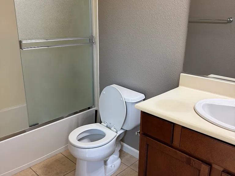 2214 Beech Cir — Photo 15