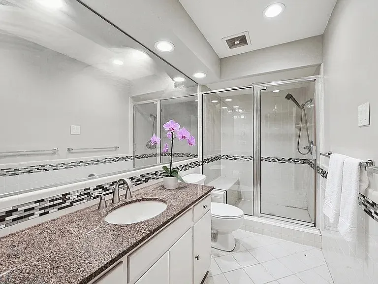 6820 E Mockingbird Ln — Photo 6