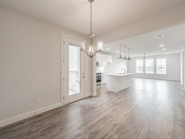 9613 Thorncrown Ln — Photo 13