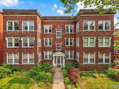 6318 Southwood Ave APT 1W, Saint Louis, MO, 63105