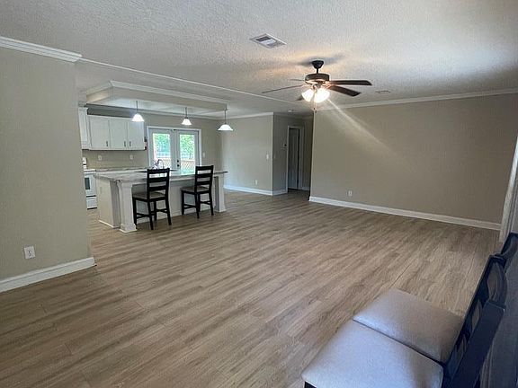4th image of 688 Linden Bluff Rd