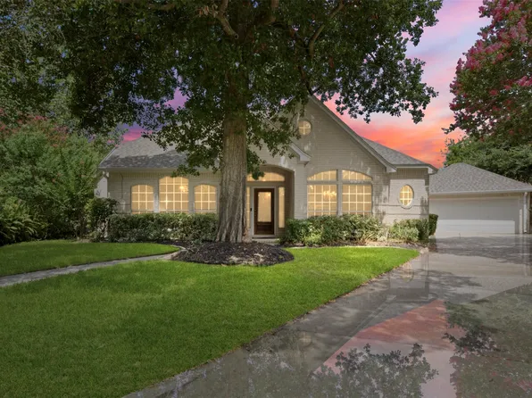 7114 Centre Oaks Dr, Houston, TX 77069