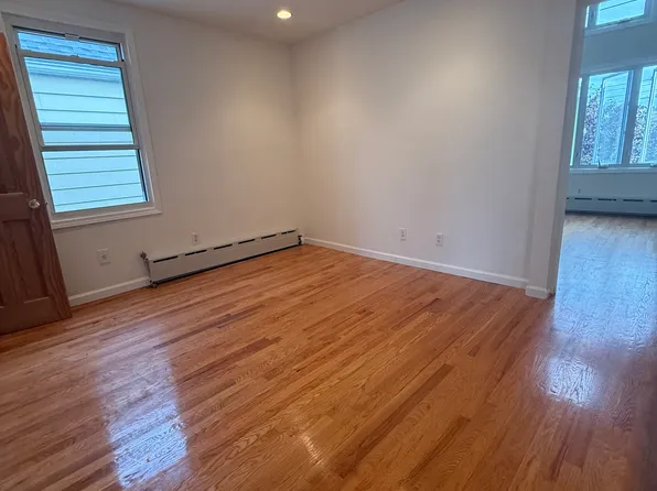 95-15 Pitkin Avenue image 14 of 26