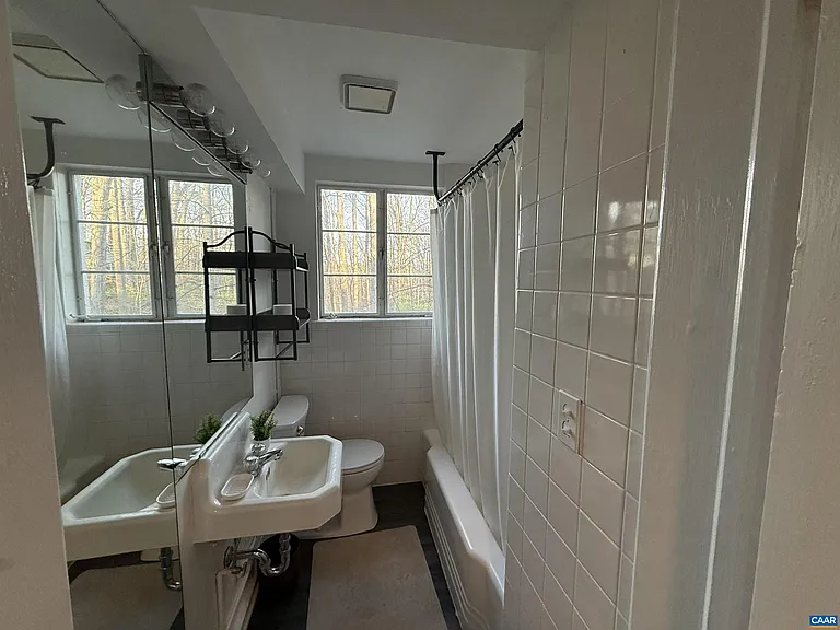 2709 Eton Rd — Photo 7