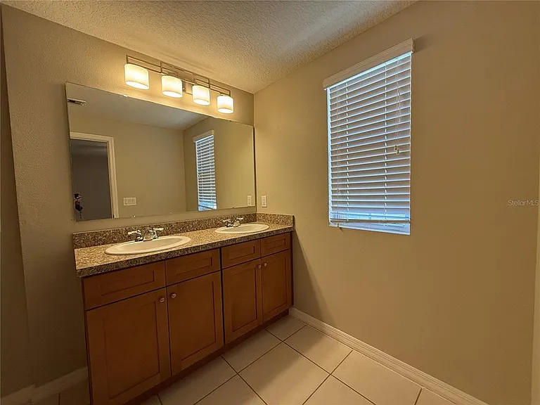 1623 Reflection Cv — Photo 17