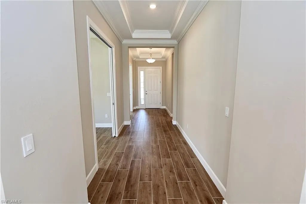 Building Photo - 8437 Rosa Ct
