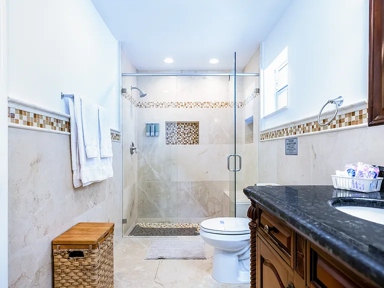 12440 SW 207th Ter — Photo 11