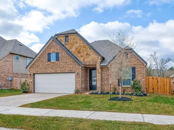 219 Little Dog Dr, Montgomery, TX 77356