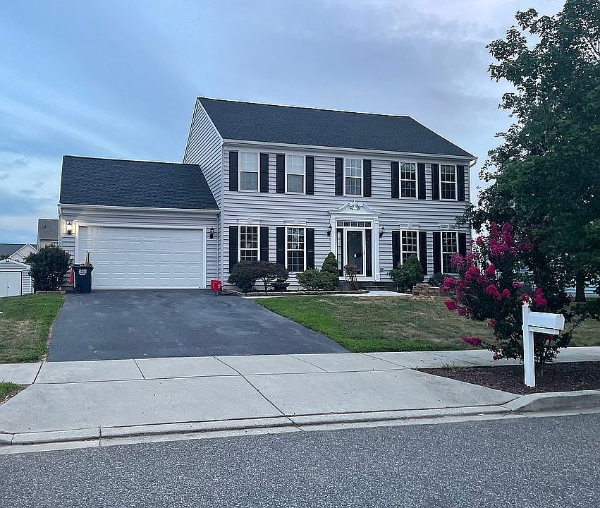 2nd image of 140 Mallard Way