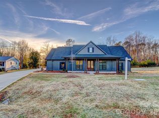 318 Harbor View Dr #45, Cherryville, NC 28021