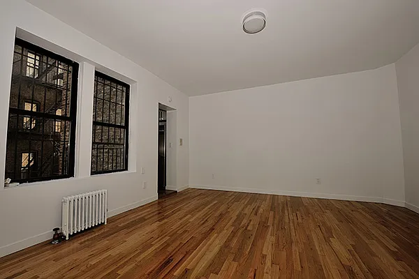 Rented by Aether Property Group | media 18