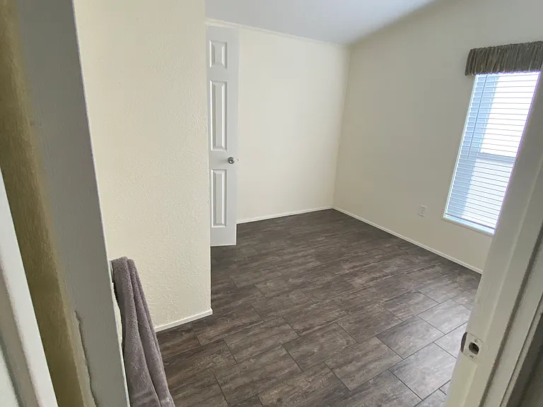 8622 S Zarzamora St #392 — Photo 12