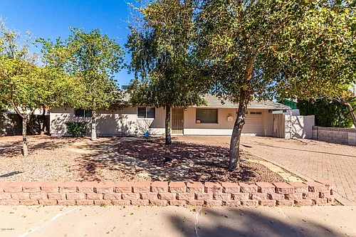 232 E Balboa Dr Photo 1