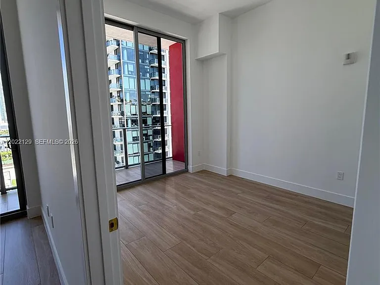 90 NE 32nd St #1110 — Photo 6