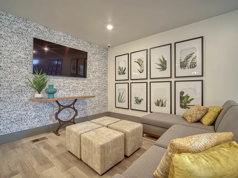 Eden Apartments — Photo 13