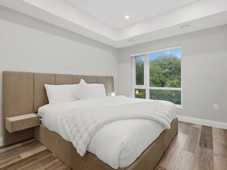 5971 Dorchester Rd — Photo 60