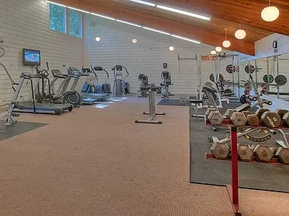 13832 NE 66th St APT 604, Redmond, WA 98052