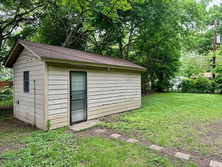 931 Cheatham St — Photo 33