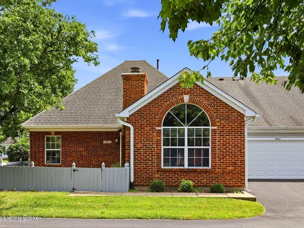 3807 Greenhurst Dr, Louisville, KY 40299