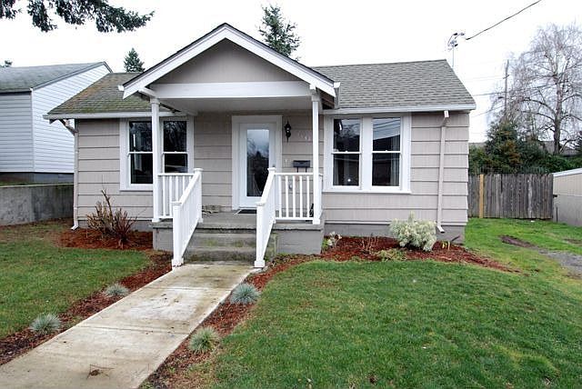 Charming updated Bungalow