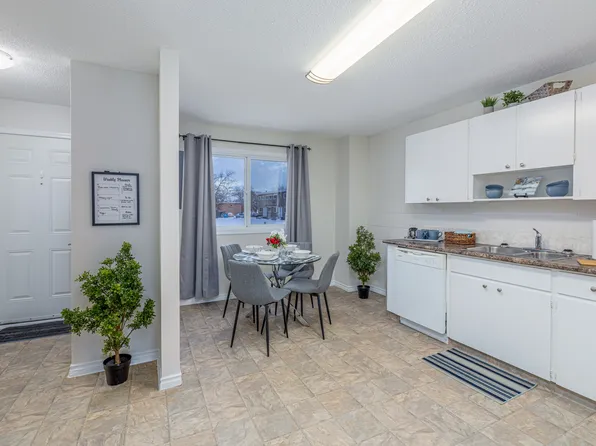 Pleasantview Townhomes