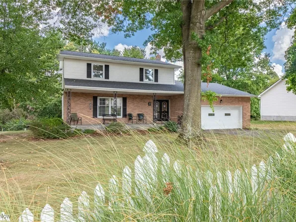 4973 Patricia Dr, Akron, OH 44319