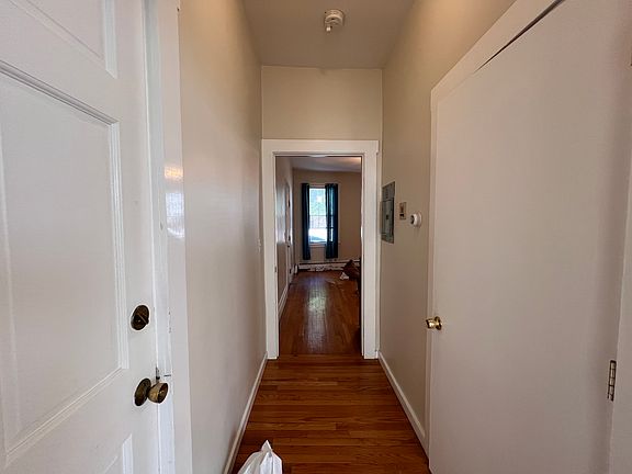 5th image of 1211 Cambridge St #1
