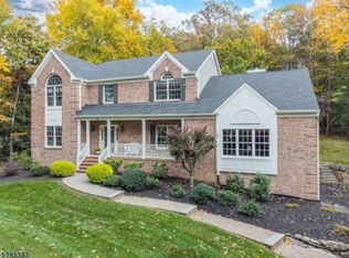 47 Wilkeshire Blvd, Randolph, NJ 07869