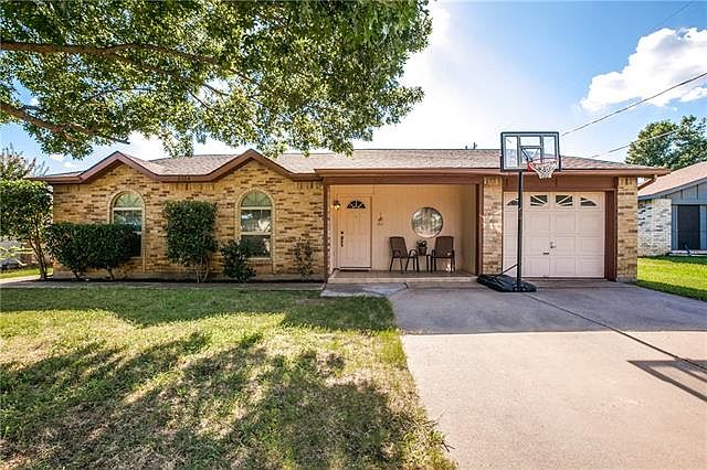 1st image of 2104 Bear Creek Ln