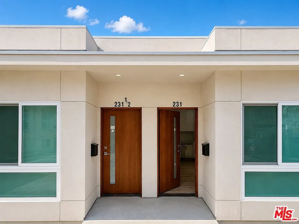 1 bed, 1.0 bath, 500 sqft, $1,900 — Photo 1