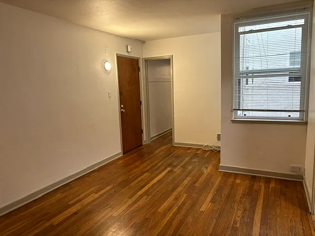 Studio, 350 sqft, $1,295 — Photo 4