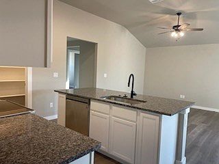 4th image of 6207 Damsel Dr