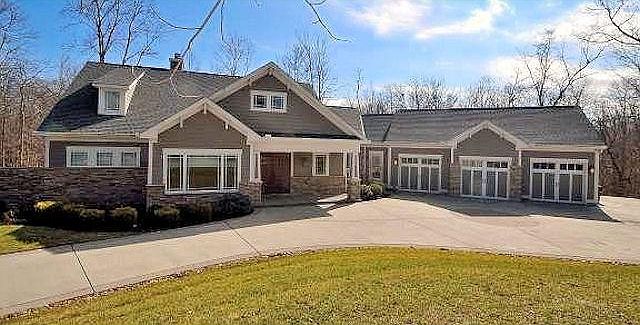 1st image of 2728 Lakewood Pt