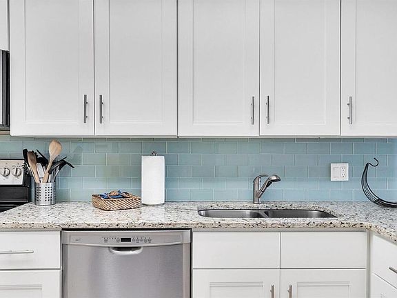 4th image of 5608 Gulf Dr Unit 210