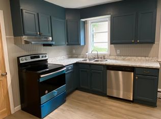 26 Border St, West Warwick, RI 02893