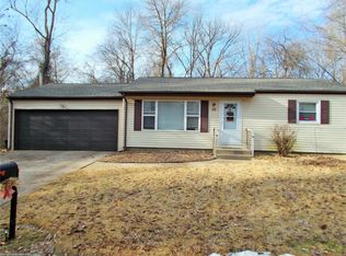 66 Birch Dr, Belleville, IL