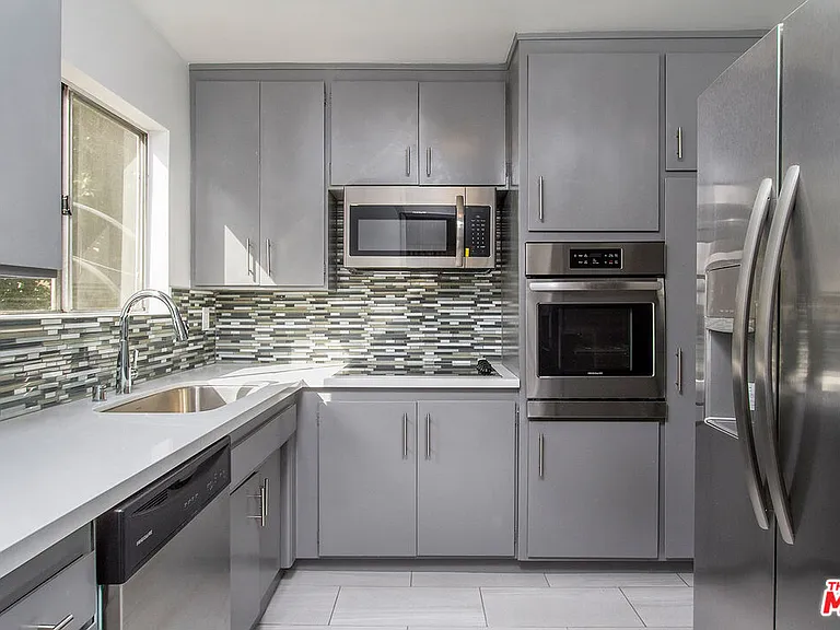 450 S Los Robles Ave #3 — Photo 6